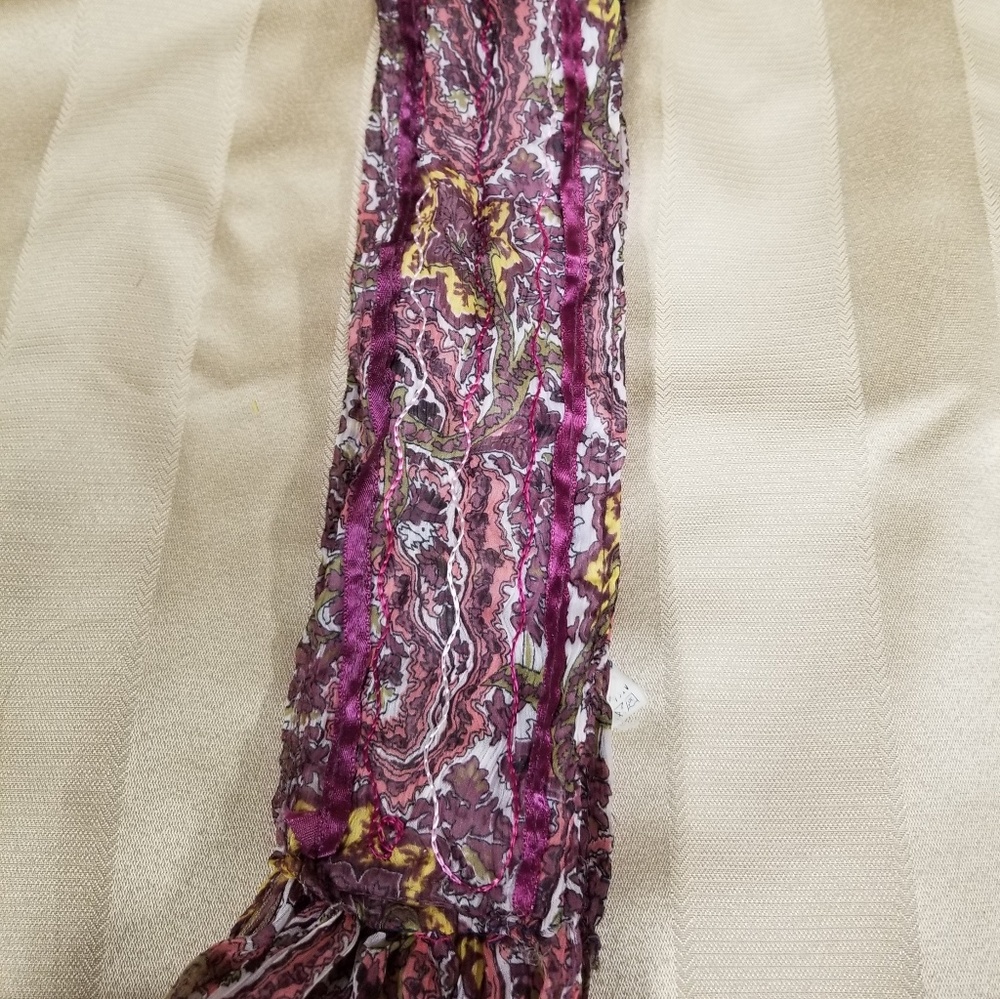 Multi-Colored Scarf - Picture 4 of 6